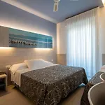 Otel Clipper 4*