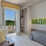 Otel Clipper 4*