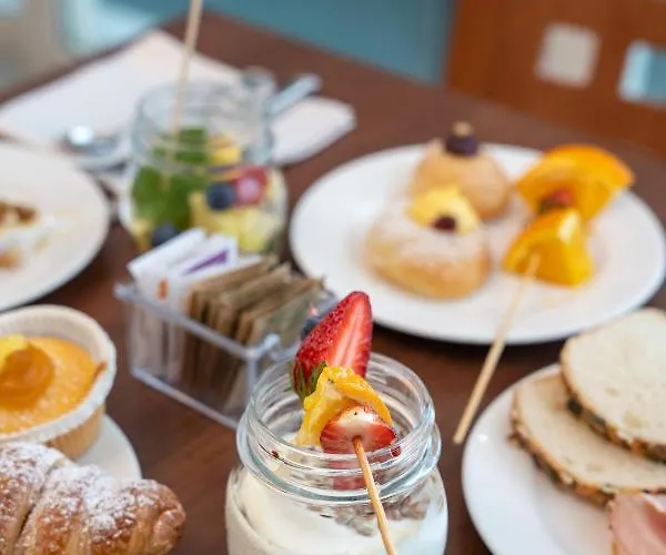 可利佩酒店 4* 佩萨罗