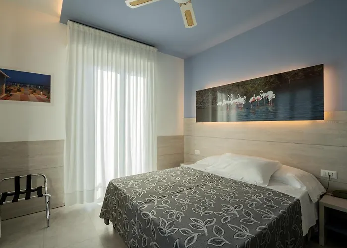 可利佩酒店 佩萨罗