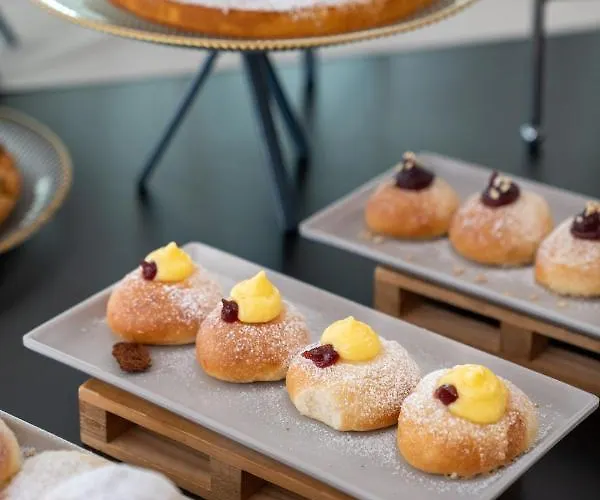 可利佩酒店 4* 佩萨罗