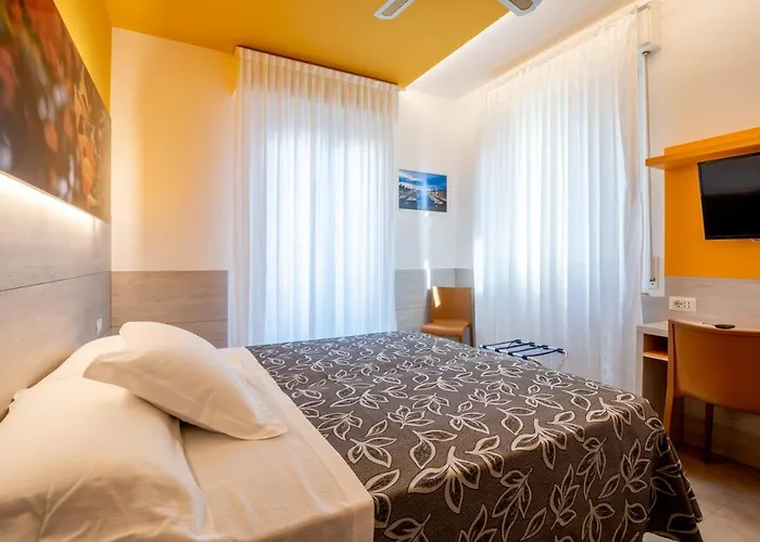 可利佩酒店 佩萨罗