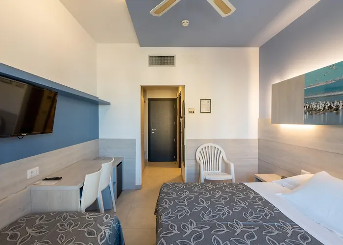 可利佩酒店 佩萨罗